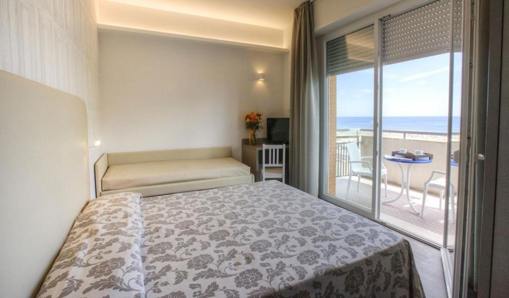 Hotel 2000 Rimini Luaran gambar