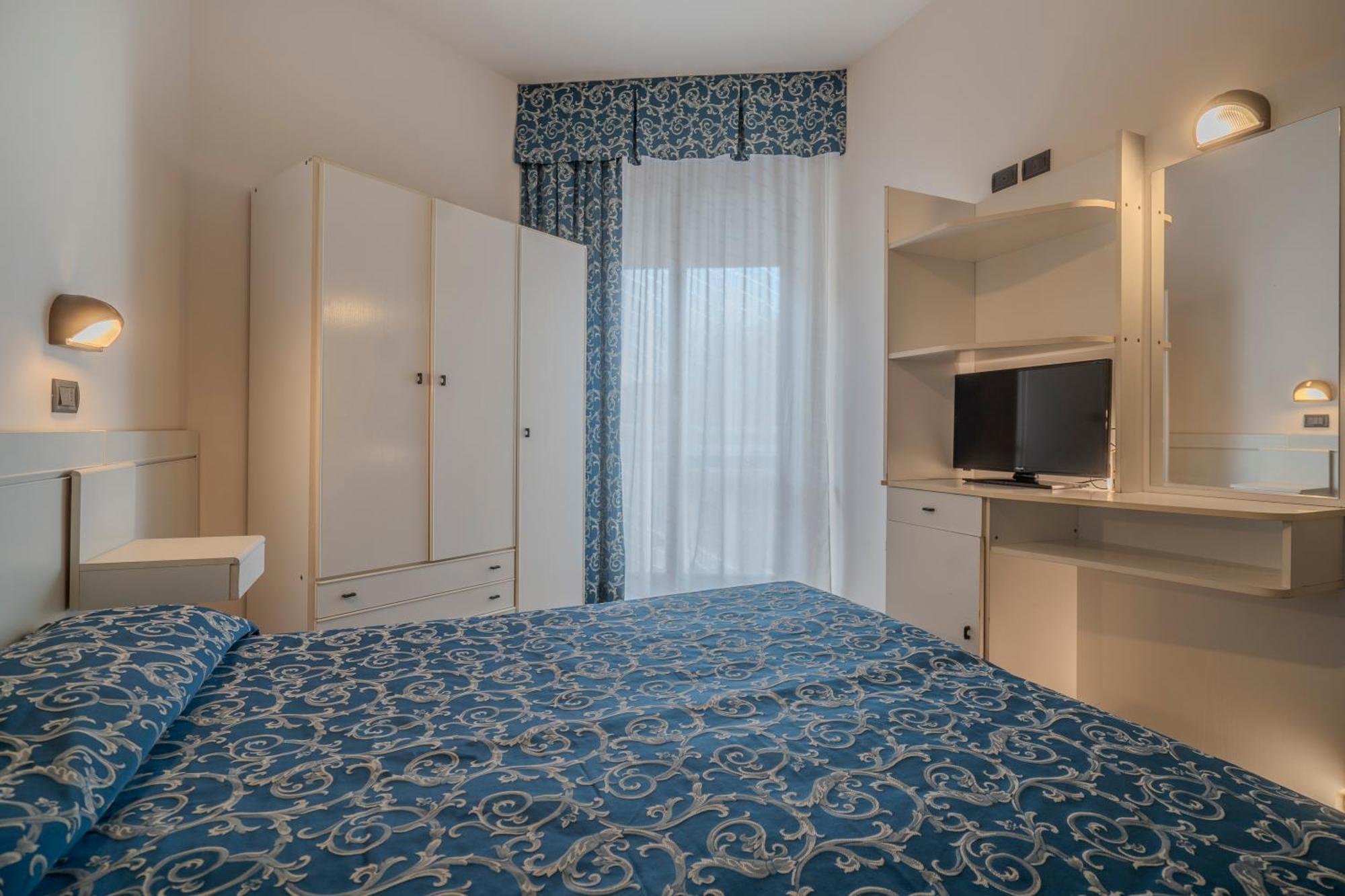 Hotel 2000 Rimini Luaran gambar