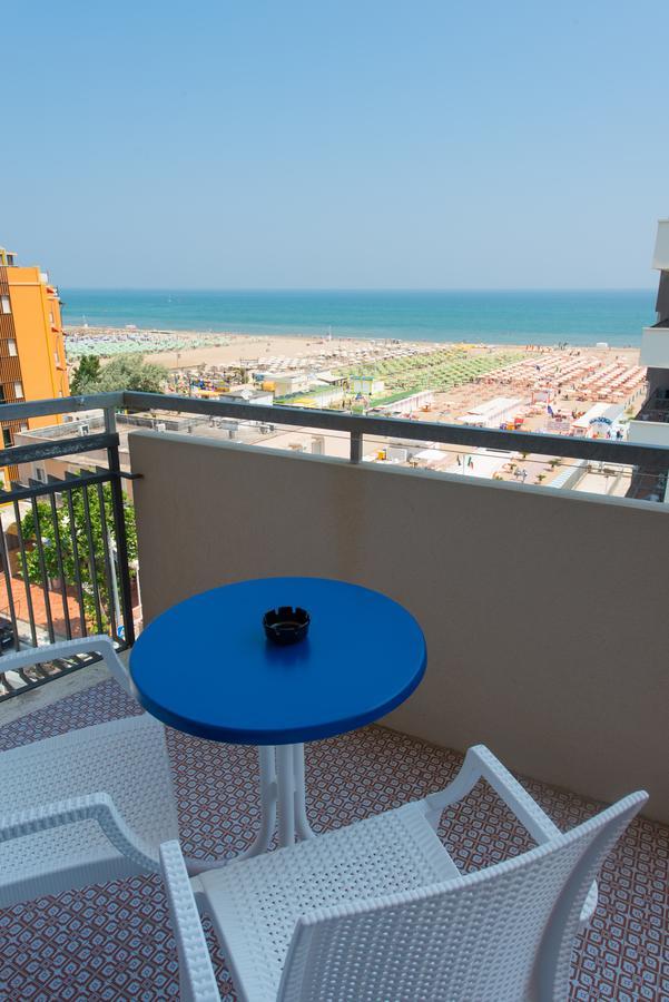 Hotel 2000 Rimini Luaran gambar