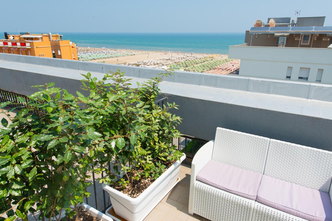Hotel 2000 Rimini Luaran gambar